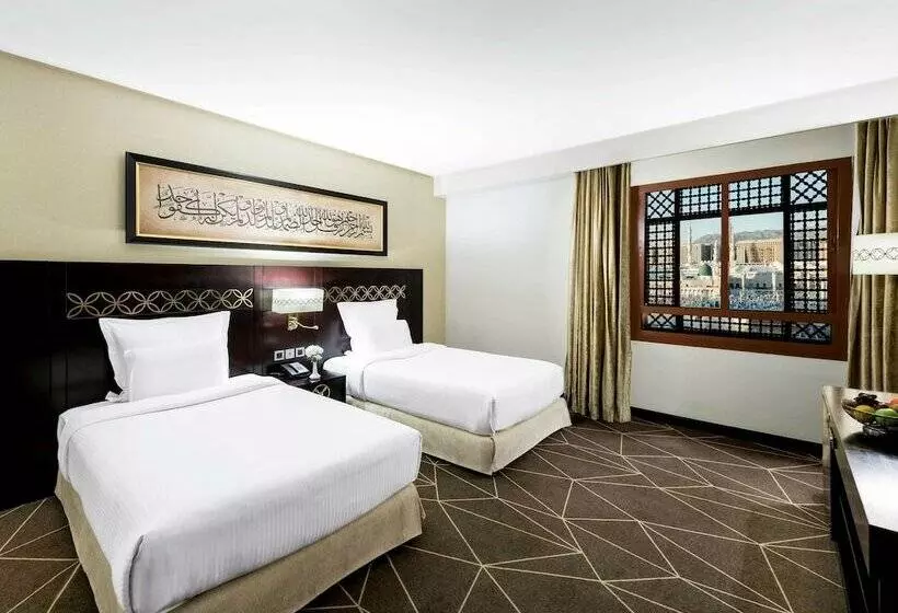 Executive-sviitti näköalalla, Pullman Zamzam Madina