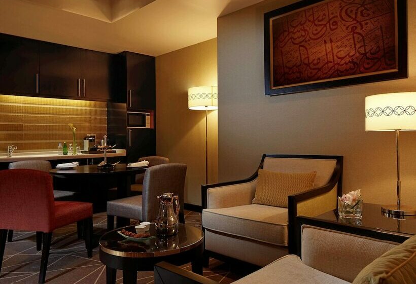 Suite Executiva com Vistas, Pullman Zamzam Madina