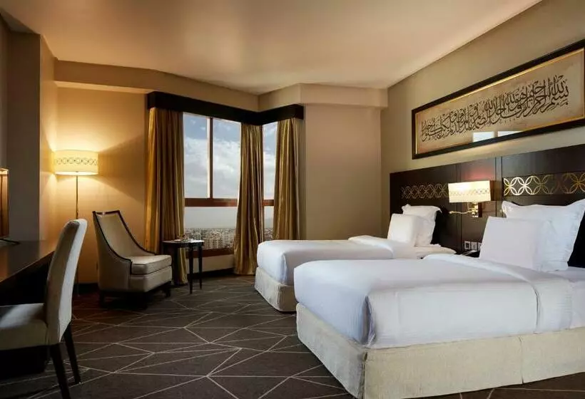 Classic Interior Room, Pullman Zamzam Madina