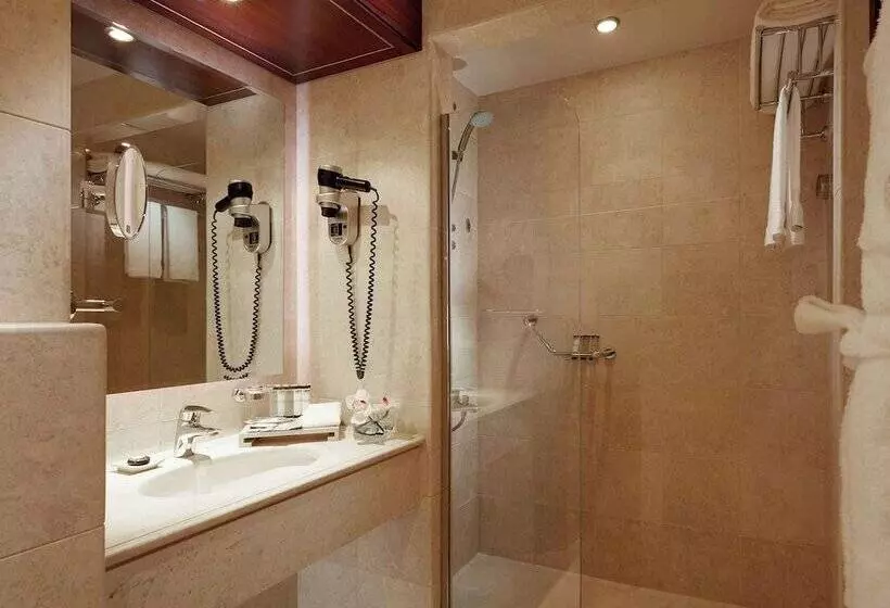 Deluxe-huone Näkymä, Pullman Zamzam Madina