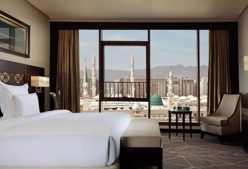 Deluxe-huone Näkymä, Pullman Zamzam Madina