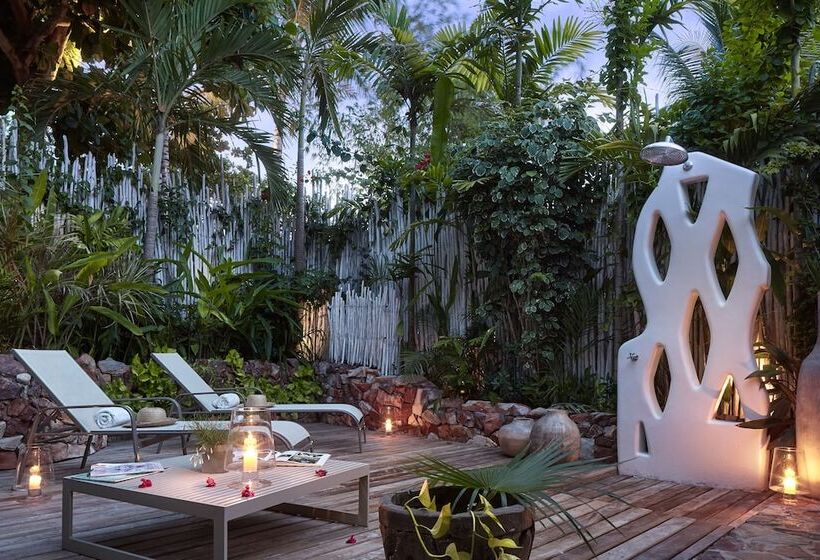 سوییت, The Chili Beach Private Resort