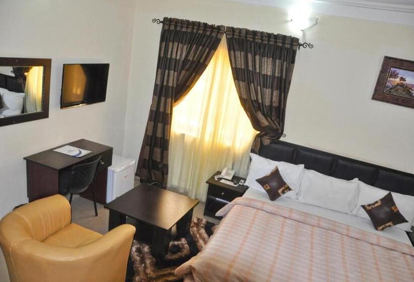 سوئیت با وان آب گرم, Western Dreams