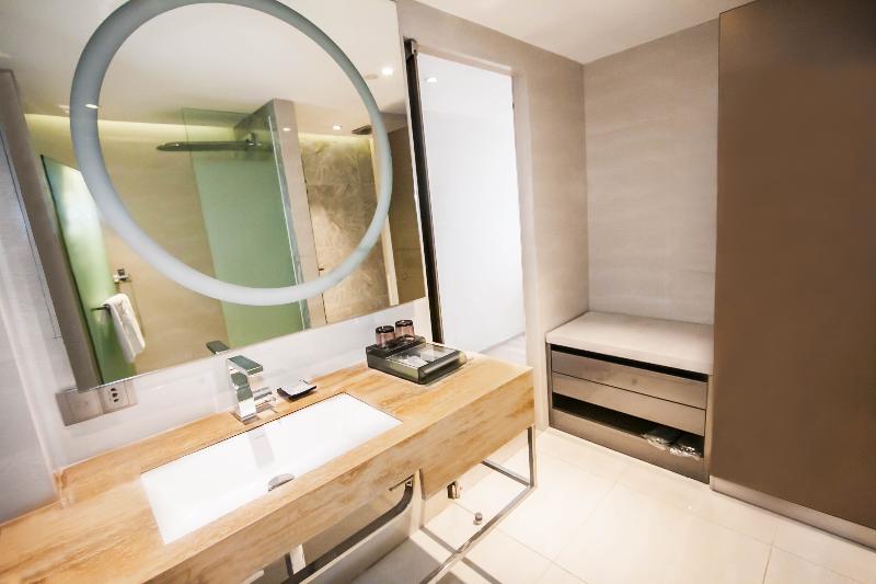 اتاق لوکس, Xyz