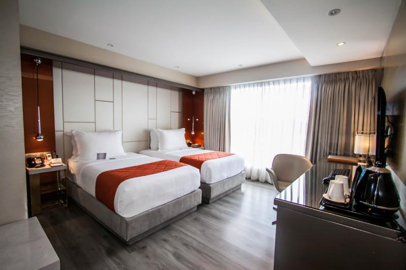 اتاق لوکس, Xyz