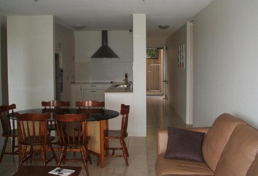 Апартаменты 3 Спальни, King'S Row Holiday Apartments