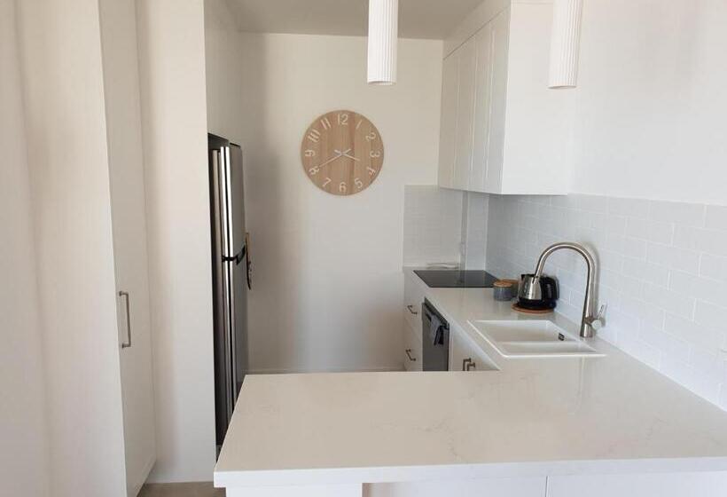 Апартаменты 1 Спальня Вид на Море, King'S Row Holiday Apartments