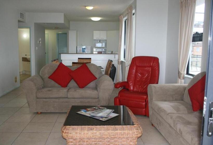 2 Bedroom Apartment with Views, King'S Row Holiday Apartments