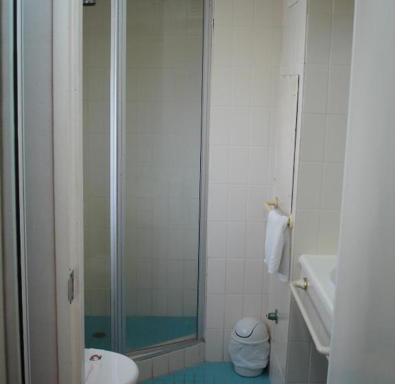 Апартаменты 3 Спальни, King'S Row Holiday Apartments