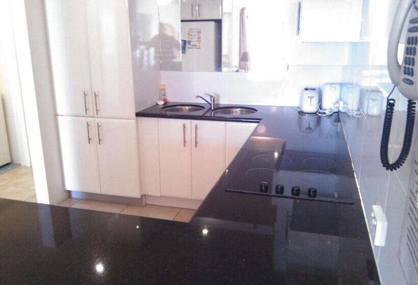 Апартаменты 3 Спальни, King'S Row Holiday Apartments