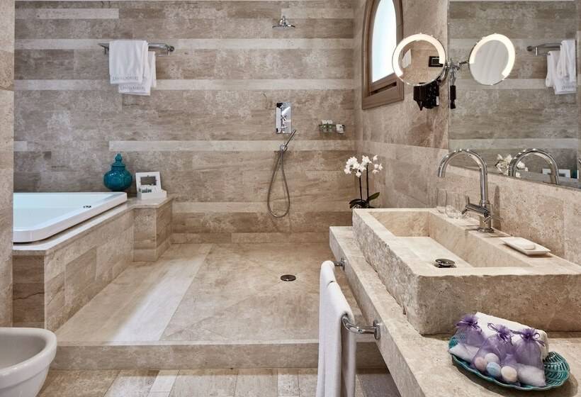 סוויטת ג'וניור, La Villa Del Re   Adults Only   Small Luxury Hotels Of The World