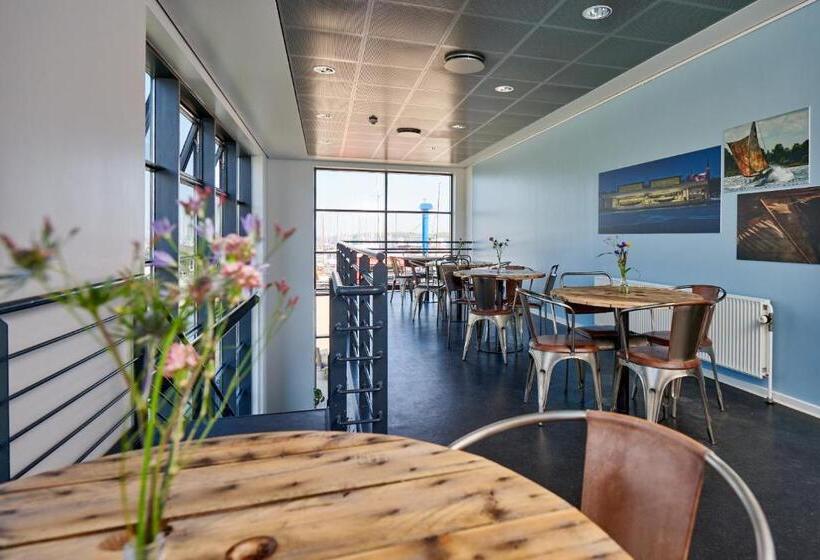 Четырехместный Номер Стандарт, Roskilde Danhostel