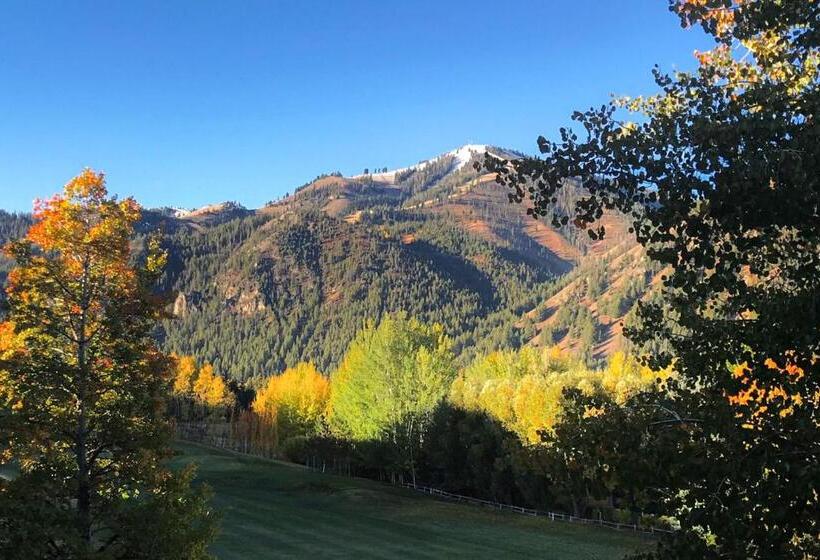 شقة 3 غرف, Ketchum Bliss