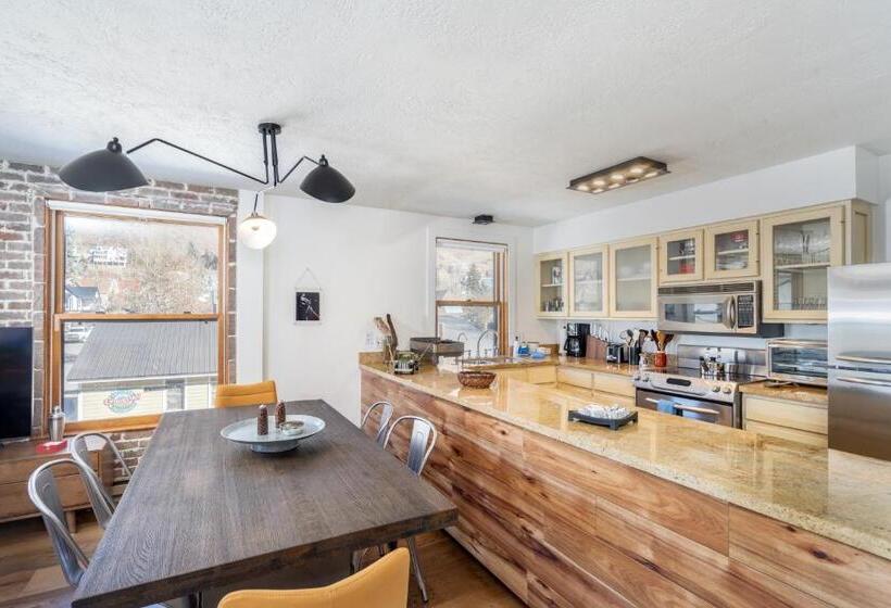 בית, 2 חדרי שינה, Colorado Ave East 101   Ski Loft House