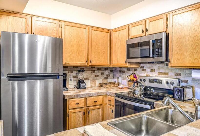 شقة غرفة واحدة, Mountain Spirits