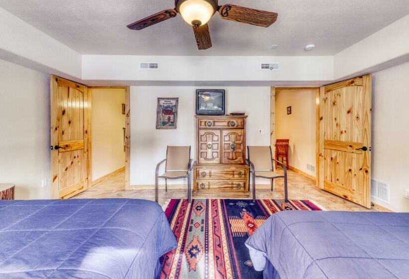 스탠다드 스튜디오, Raven S Nest