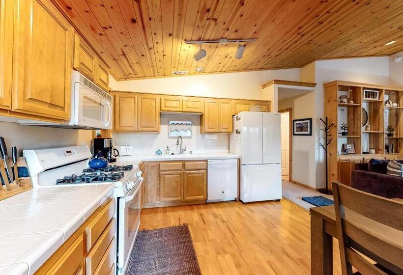 带2个卧室的公寓, Trout Creek Condo