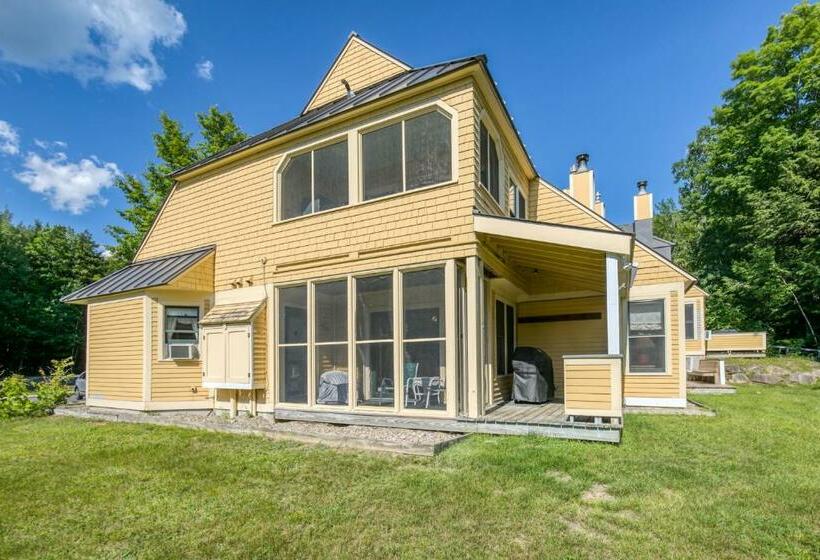 침실 3개 아파트, 38 Kandahar Lane