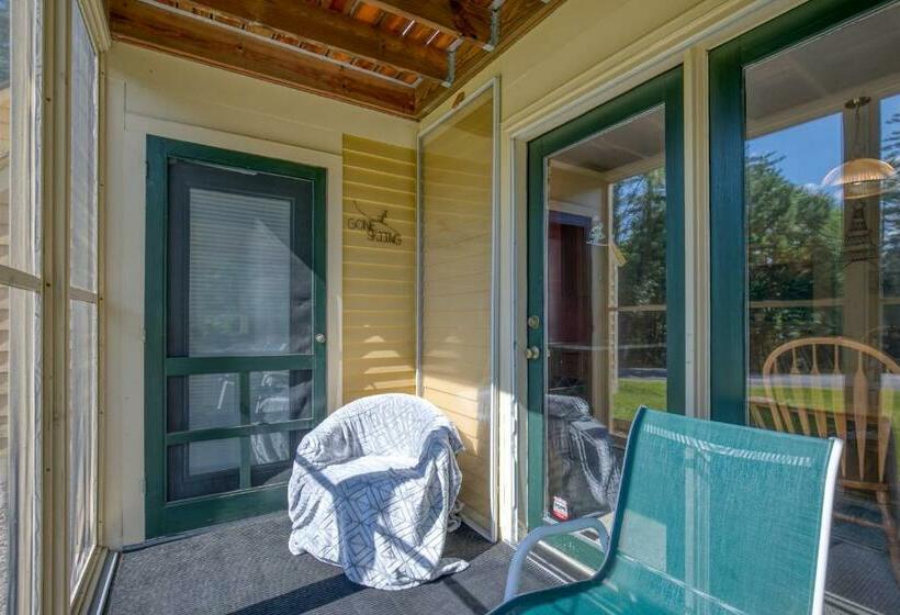 침실 3개 아파트, 38 Kandahar Lane