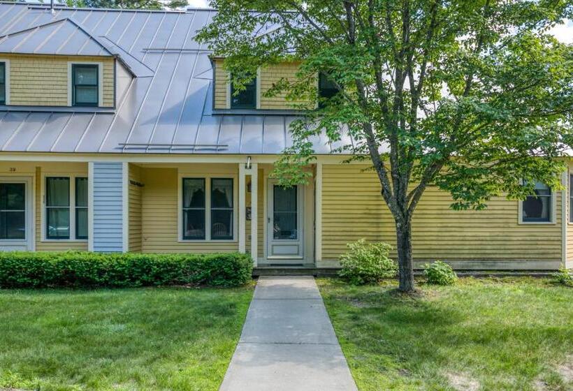 침실 3개 아파트, 38 Kandahar Lane