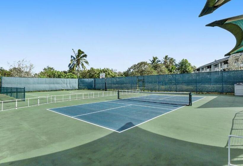 شقة غرفة واحدة, Cliffs Escape