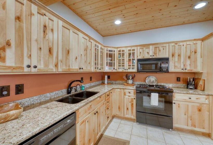 Апартаменты 2 Спальни, Clover Lane Casa