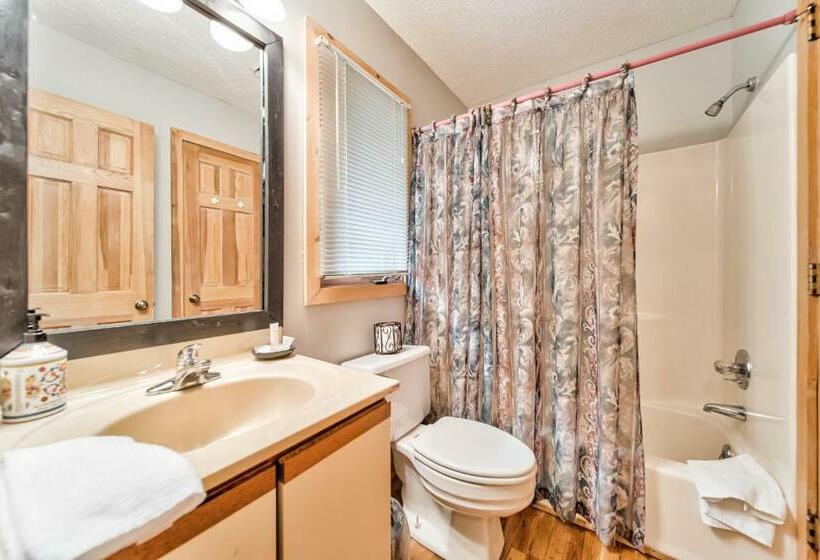 شقة 3 غرف, Cool River Condo I