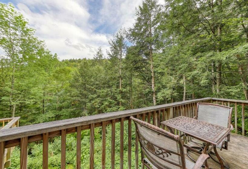 آپارتمان 3 خوابه, Grand Hollow Townhome