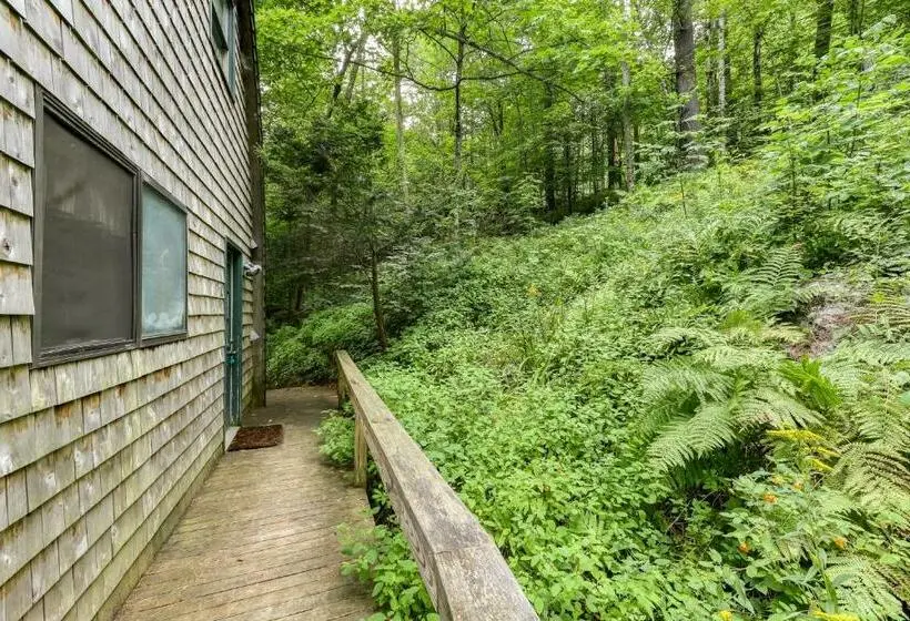 ３ベッドルームアパートメント, Grand Hollow Townhome