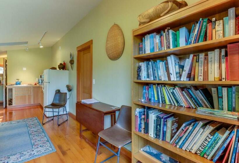 إستوديو قياسى, Island Artist Studio