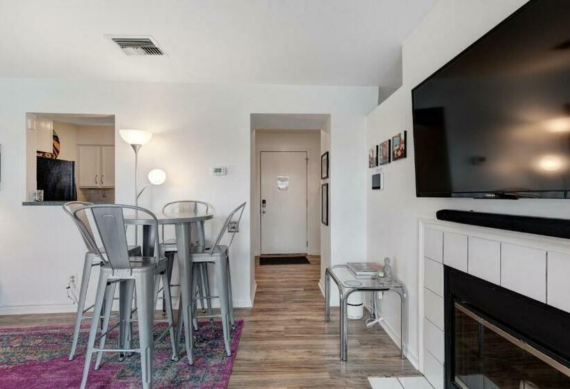 آپارتمان 1 خوابه, Nash Vegas Oasis