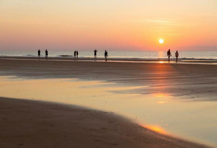 ３ベッドルームアパートメント, Tennismaster 303