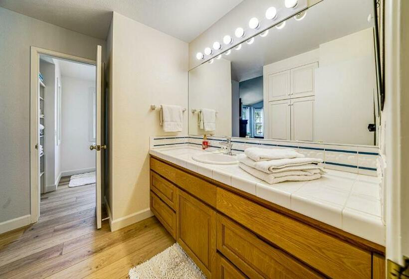 带2个卧室的公寓, Carlsbad By The Sea