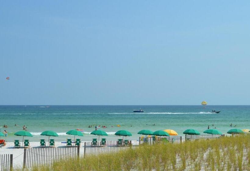 شقة غرفة واحدة, Jetty East A516