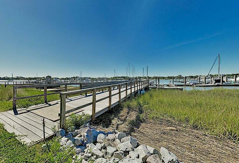 带2个卧室的公寓, Mariners Cay 68