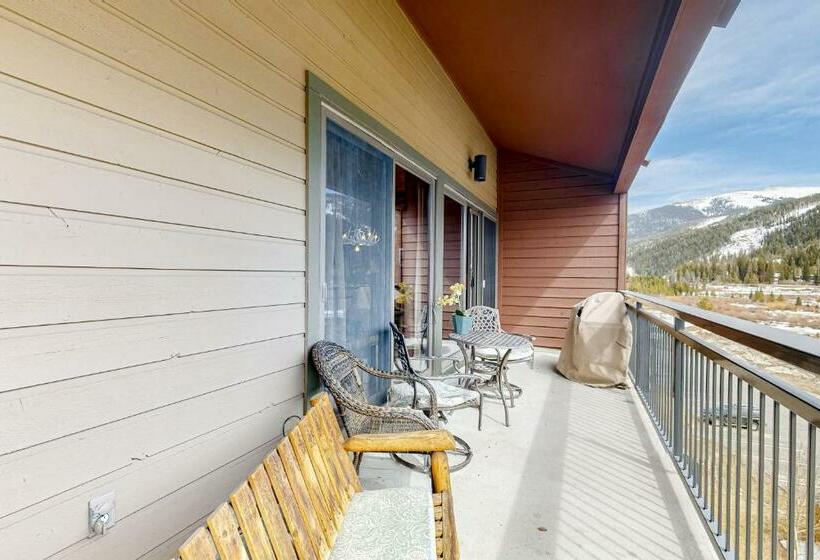 2ベッドルームアパートメント, Montezuma Magic