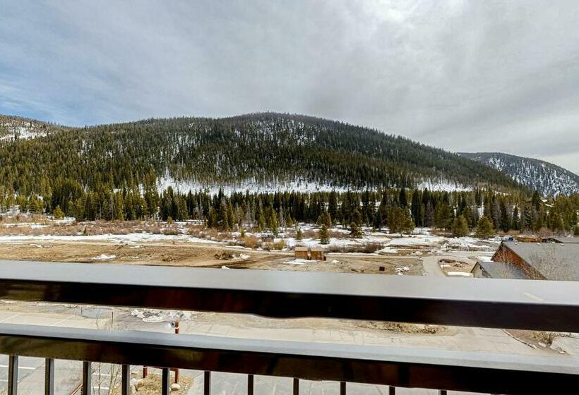 2ベッドルームアパートメント, Montezuma Magic