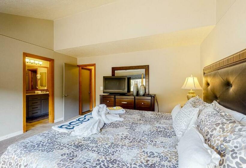 2ベッドルームアパートメント, Montezuma Magic