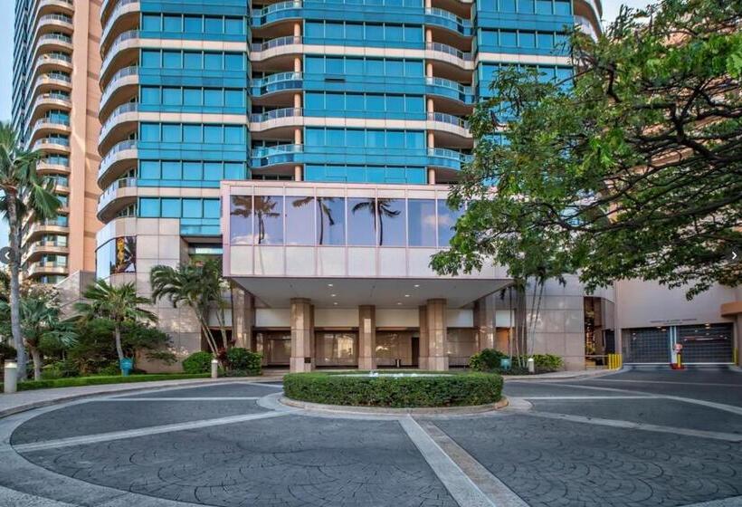 דירת שני חדרים, The Landmark #2705