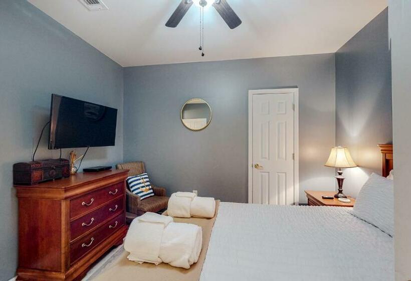 דירת שני חדרים, The View  Unit 317