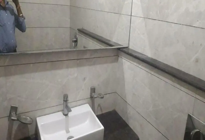デラックスルーム, Raj Palace, Amritsar
