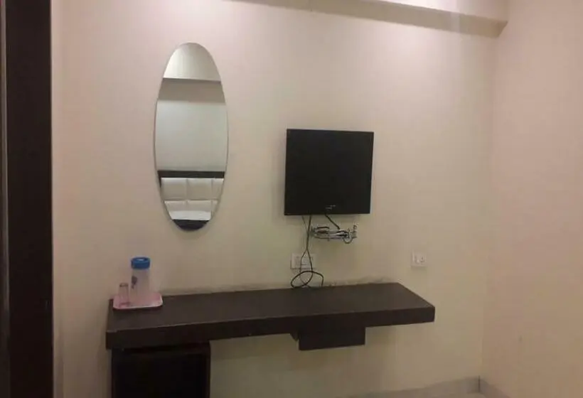 デラックスルーム, Raj Palace, Amritsar