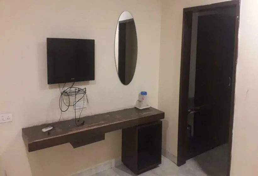 デラックスルーム, Raj Palace, Amritsar