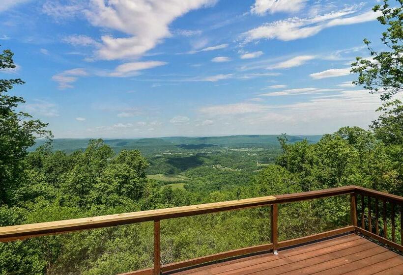 منزل 3 غرف نوم, Peach Bluff House