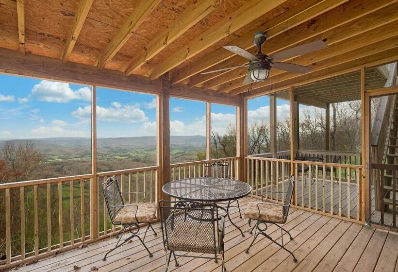 منزل 3 غرف نوم, Peach Bluff House