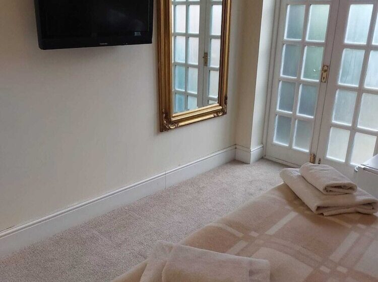 Номер Стандарт, The Black Horse Inn