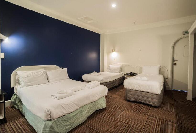 غرفة قياسية ثلاثية, Albion Of Auckland