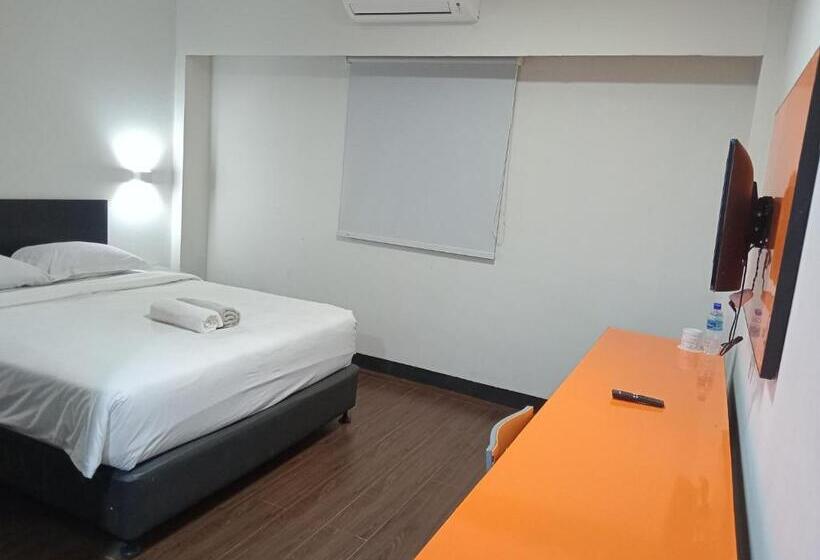 Номер Superior, City