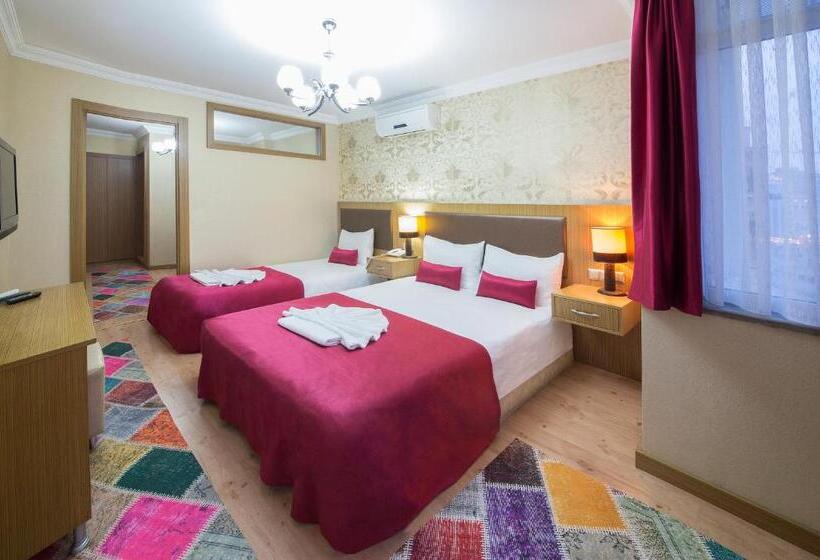 اتاق خانوادگی تودرتو, Grand Zentrum Hotel & Cafe Restaurant   Taksim Square