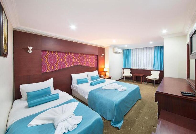 اتاق خانوادگی تودرتو, Grand Zentrum Hotel & Cafe Restaurant   Taksim Square